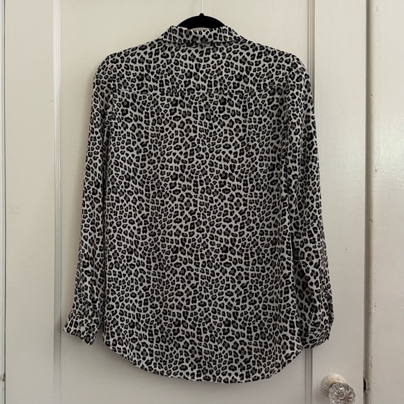 5/$25 Divided H&M Leopard Print Button Up Blouse - Picture 2 of 3
